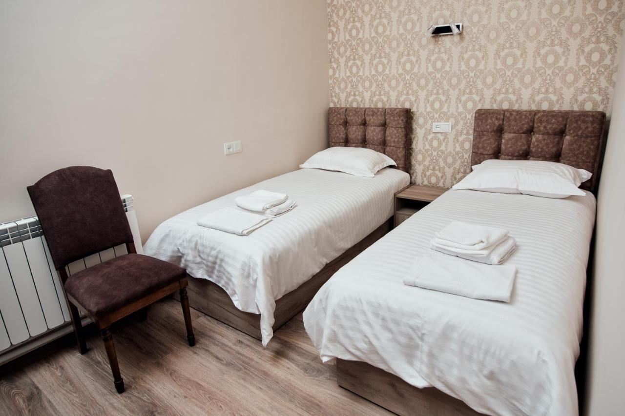 Aparthotel Ro Metro Gyumri Esterno foto