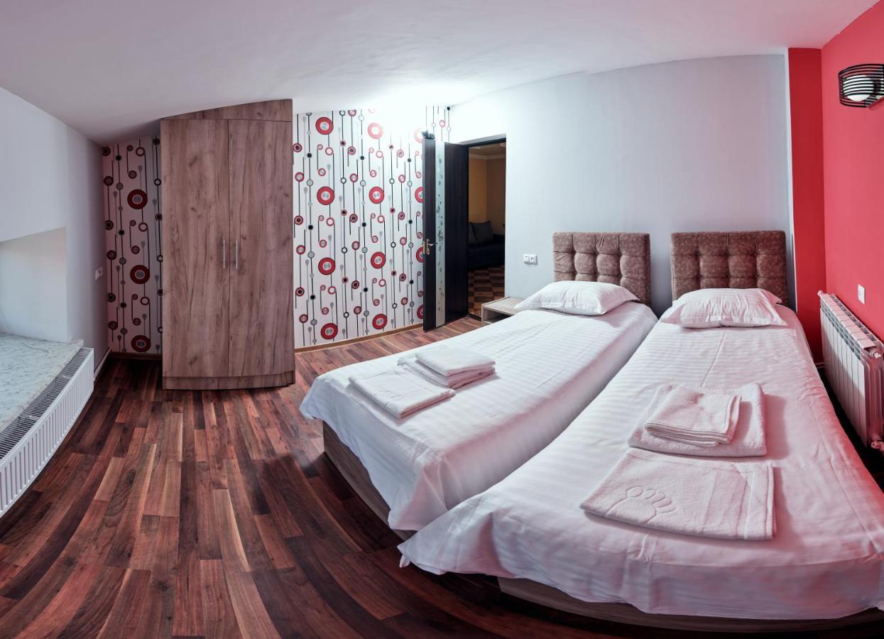 Aparthotel Ro Metro Gyumri Esterno foto